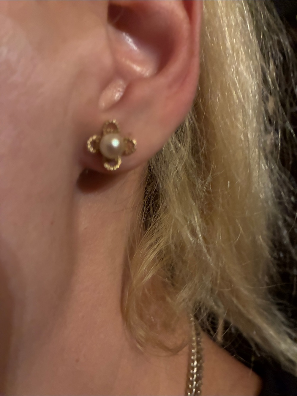 Vintage Midcentury 14K Gold Stamped Pearl Clover Stud Single Ear Ring